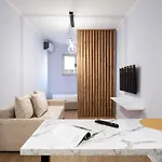 Apartment Trio Apartment's Center