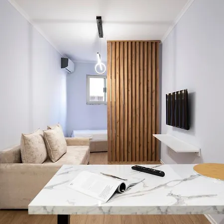 Apartment Trio Apartment's Center