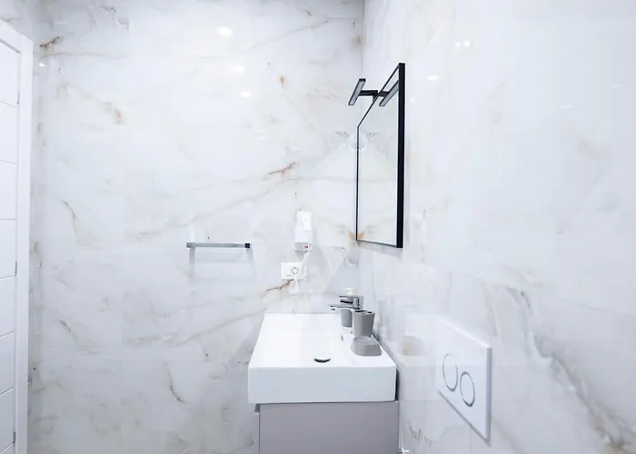 Trio Apartment's Center *